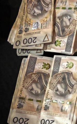 Dolnośląski pion PZ PK doprowadził do rozbicia zorganizowanej grupy przestępczej, która dokonała oszustw podatkowych na kwotę ponad 11,5 miliona złotych