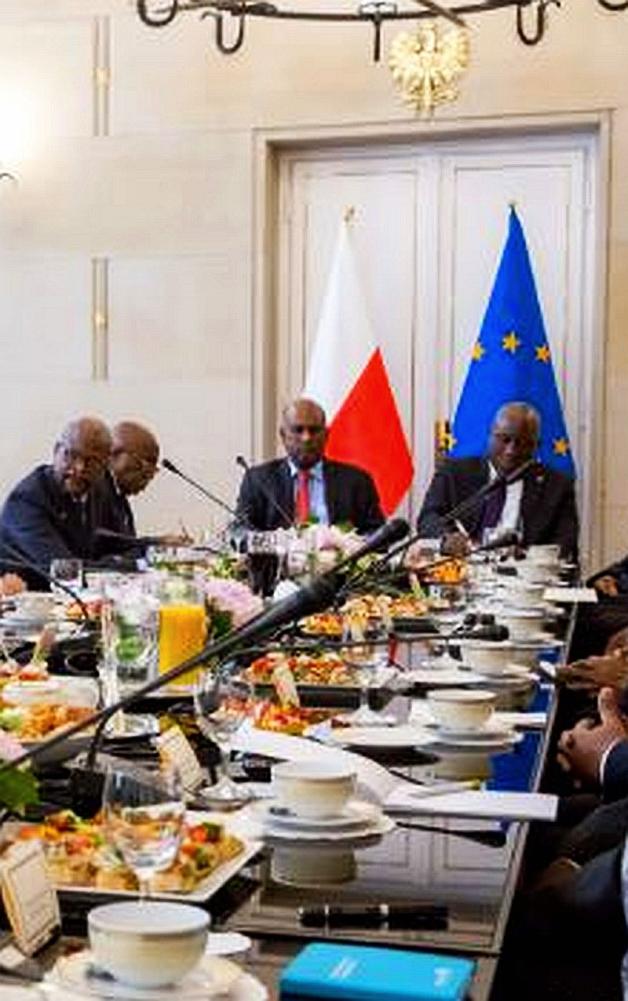 Minister Jacek Czaputowicz spotkał się z ambasadorami państw Afryki Subsaharyjskiej